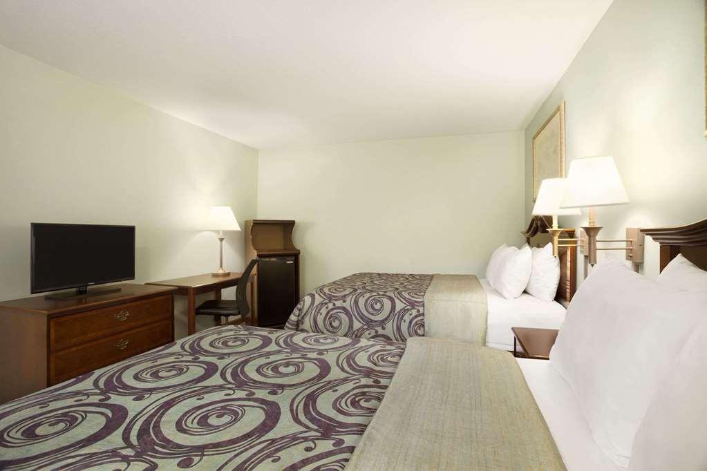 Quality Inn Great Barrington Room photo