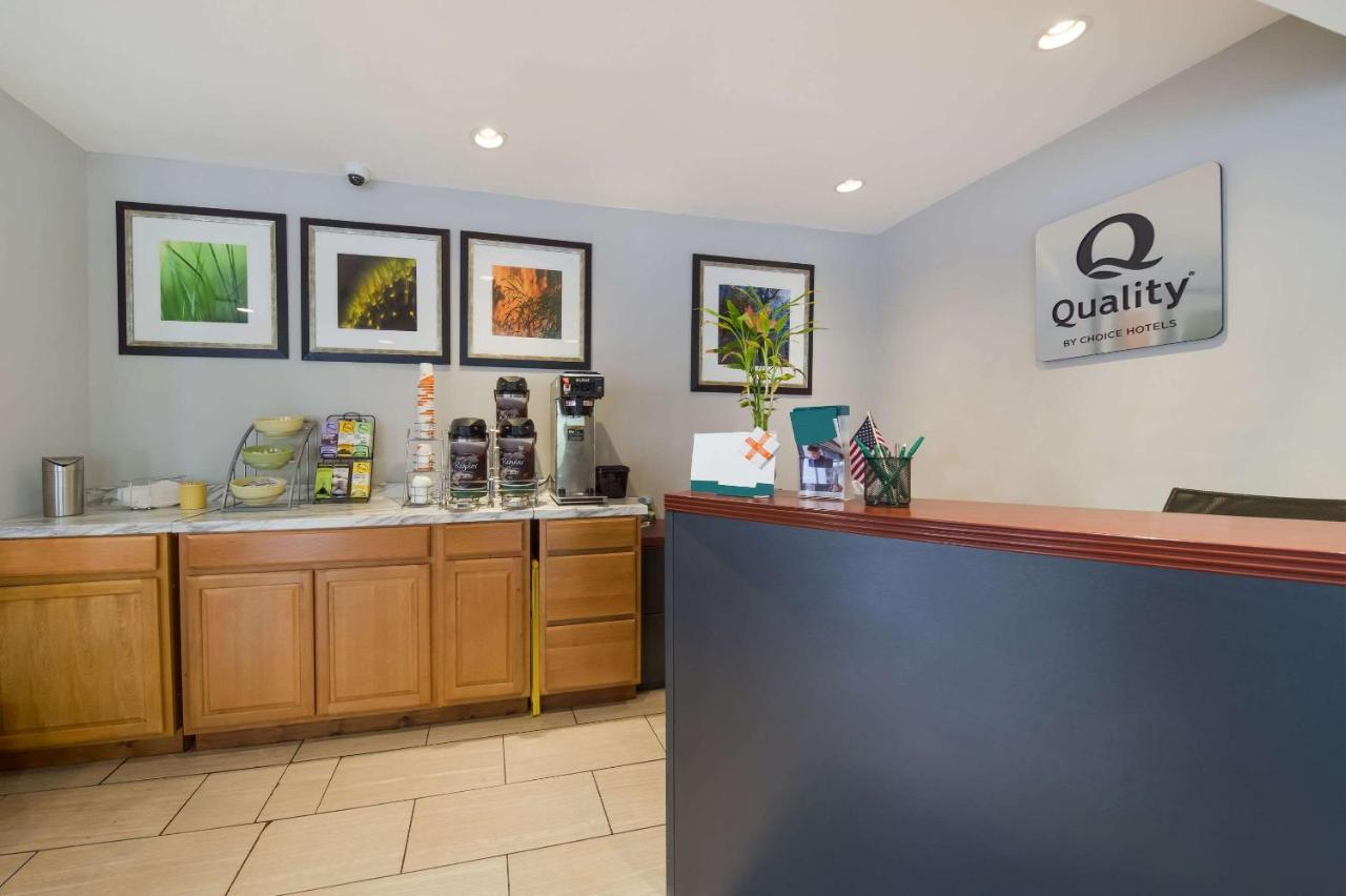 Quality Inn Great Barrington Exterior photo