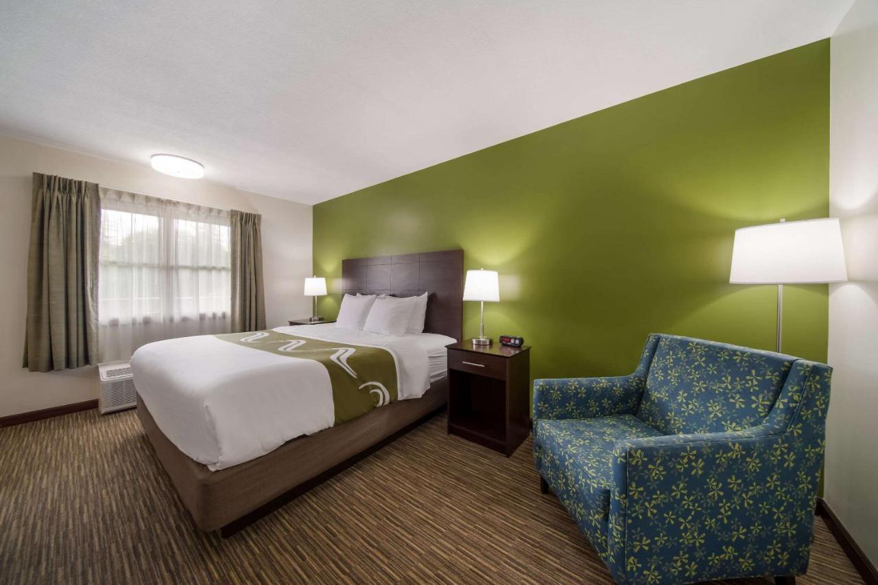 Quality Inn Great Barrington Exterior photo
