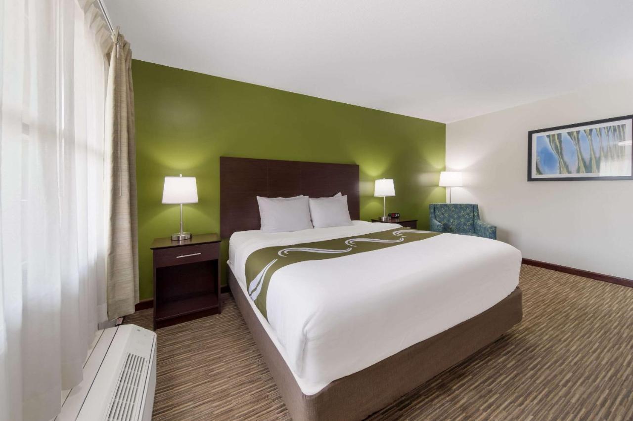 Quality Inn Great Barrington Exterior photo