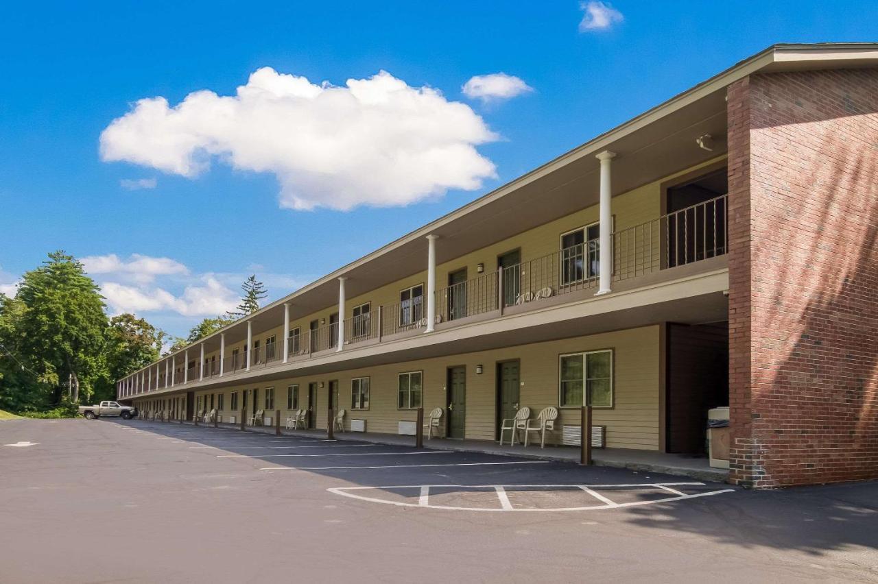 Quality Inn Great Barrington Exterior photo
