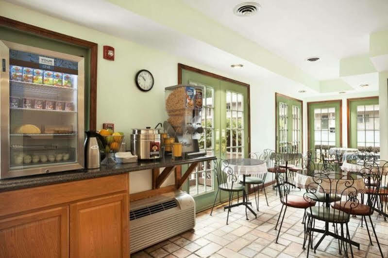 Quality Inn Great Barrington Exterior photo